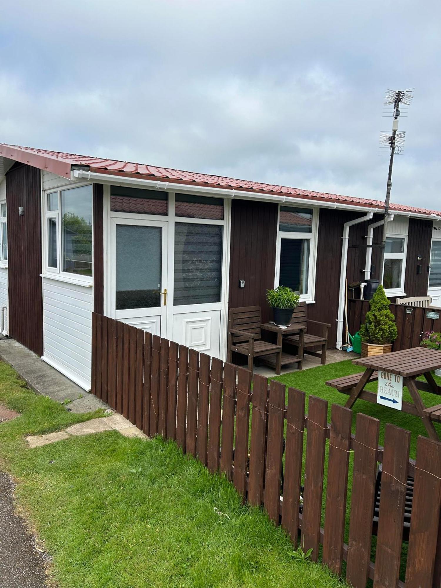 Cozy Seaside Chalet In Bridlington Exterior foto